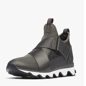 SOREL Stylish Green and Gray Slip-On Sneakers